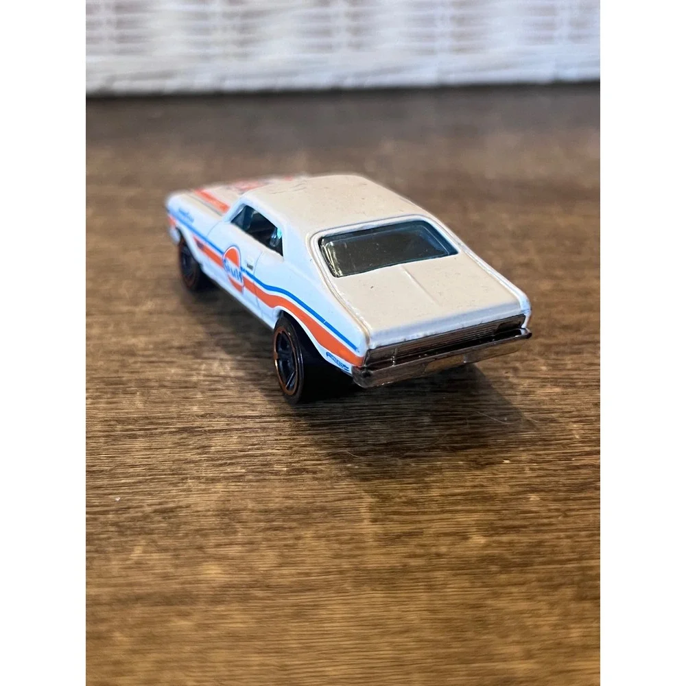Hot Wheels 2019 Speed Graphics Series '68 Chevy Nova White Gulf Racing Loose